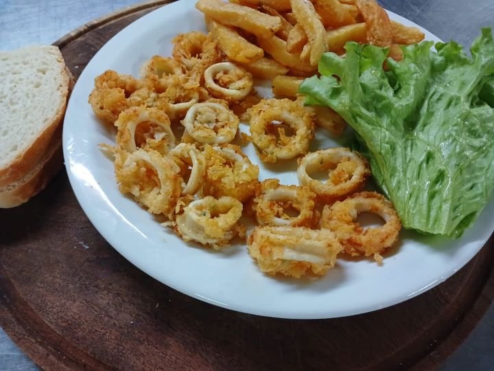 Rabas para compartir c/ guarnición